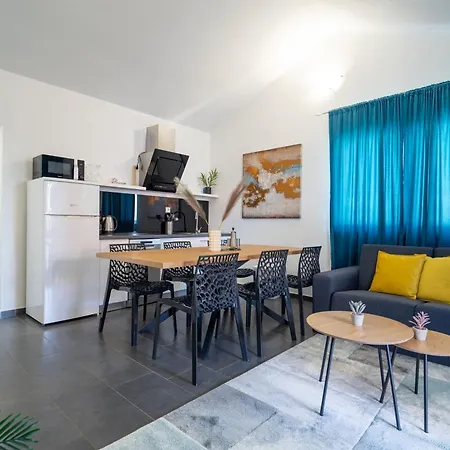 Amarilis Apartment